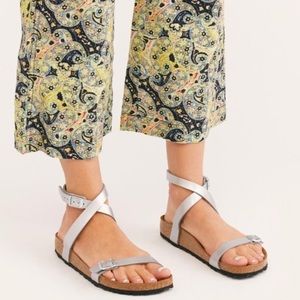 NWT Birkenstock Daloa sandal